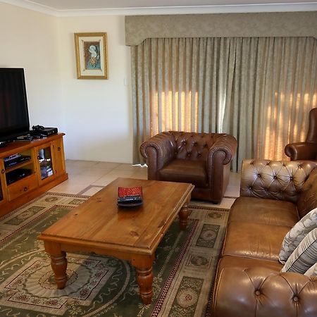 Nivalis Bed And Breakfast Herne Hill Bagian luar foto