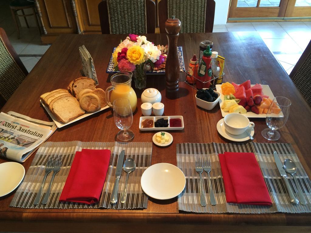 Nivalis Bed And Breakfast Herne Hill Bagian luar foto